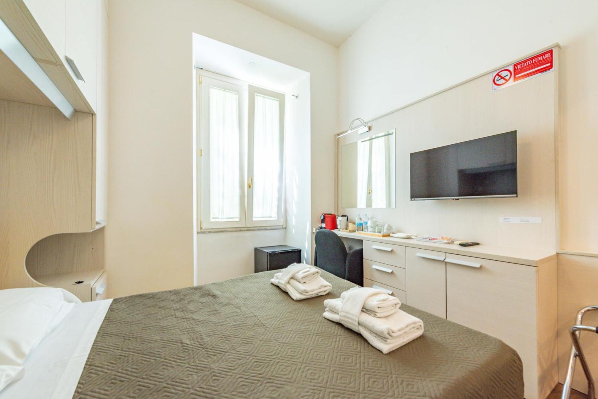 Готель Andenis Tiber House Рим Екстер'єр фото
